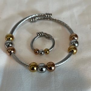 Stainless steel bracelet and ring set